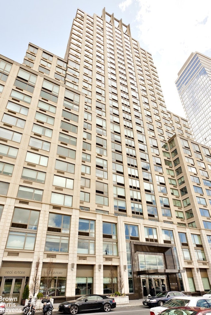 100 Riverside Boulevard, Unit 27A Manhattan, NY 10069 - Photo 22 of 48 front view of a building
