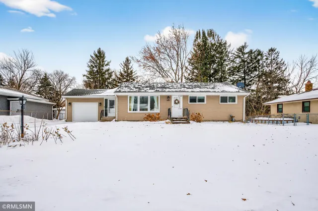 $374,900 | 1084 Edgewater Avenue, Shoreview, MN 55126