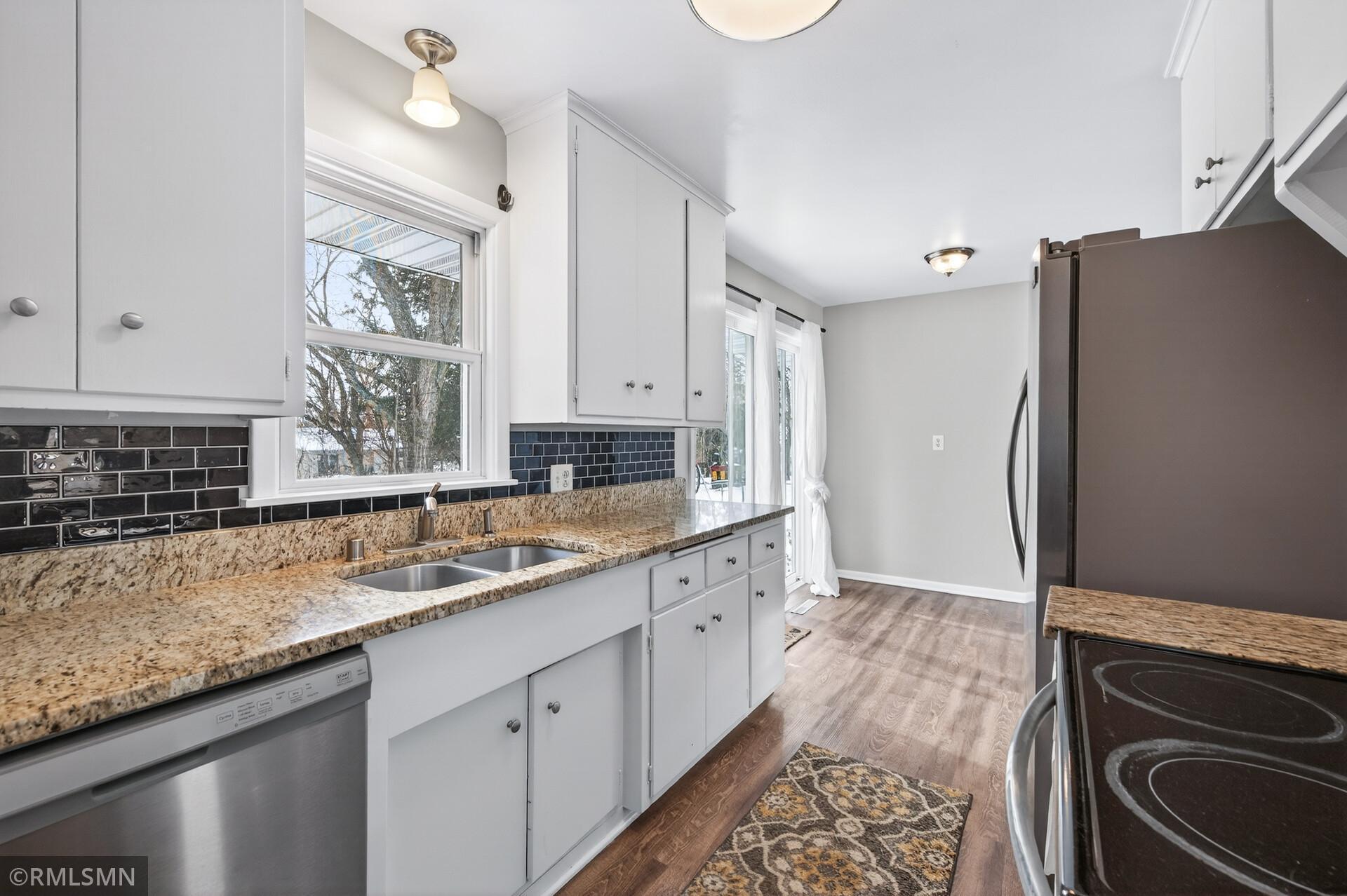 1084 Edgewater Avenue Shoreview, MN 55126 - Photo 14 of 31