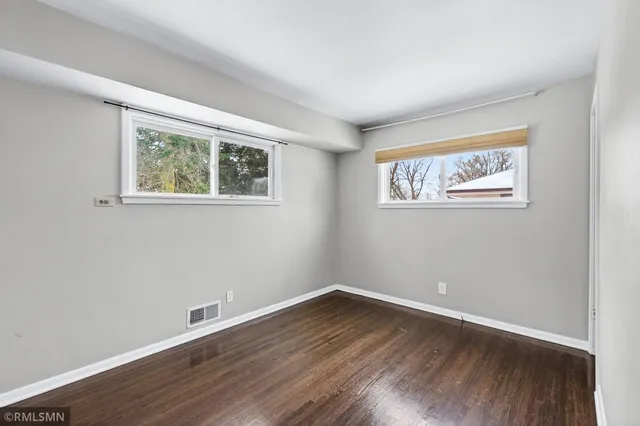 $374,900 | 1084 Edgewater Avenue, Shoreview, MN 55126