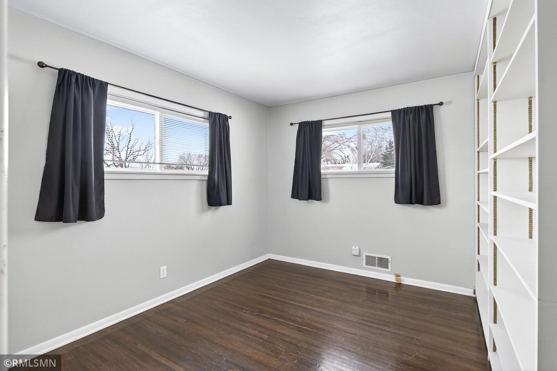 1084 Edgewater Avenue Shoreview, MN 55126 - Photo 18 of 31