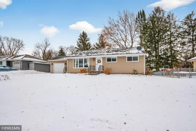 $374,900 | 1084 Edgewater Avenue, Shoreview, MN 55126