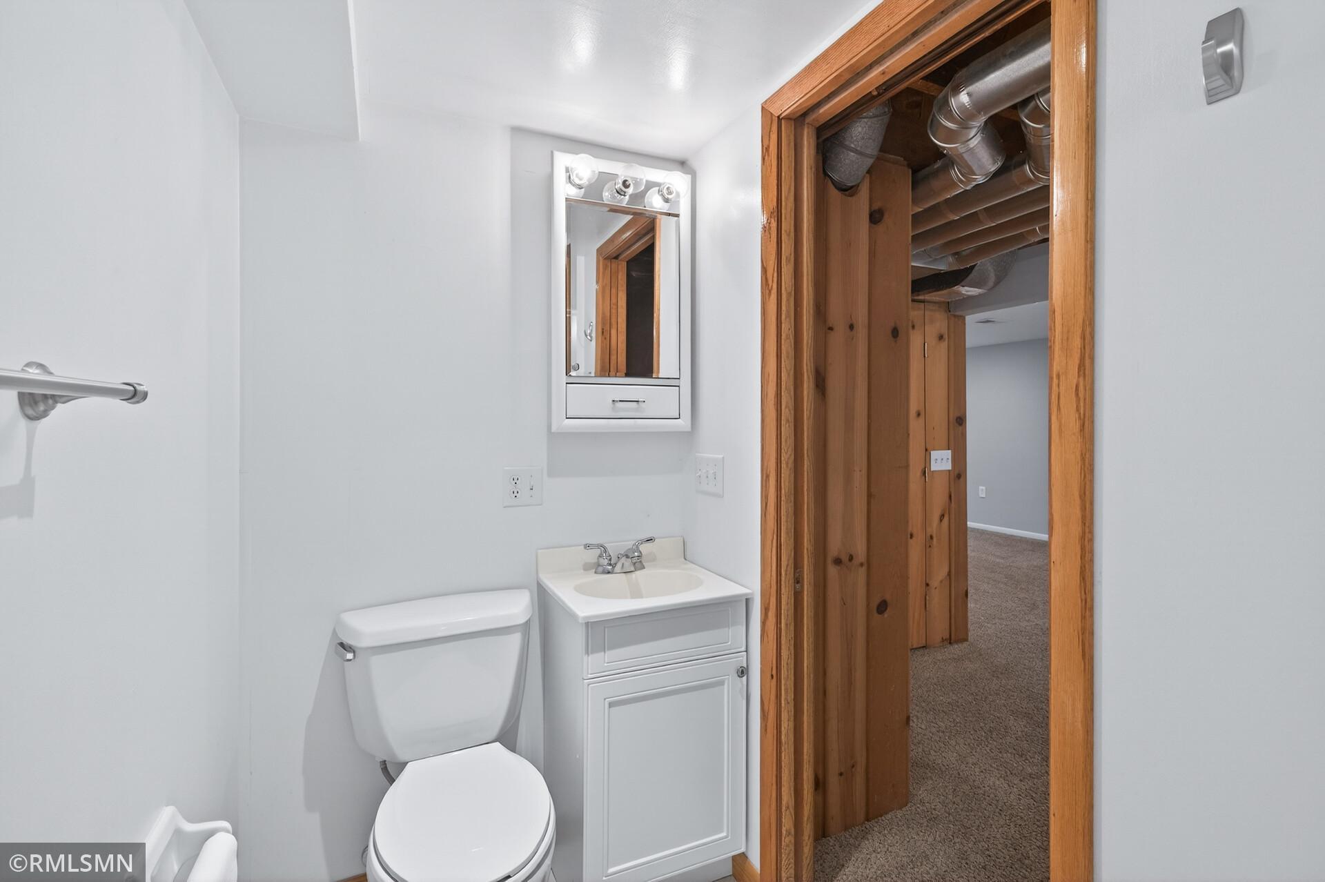 1084 Edgewater Avenue Shoreview, MN 55126 - Photo 23 of 31