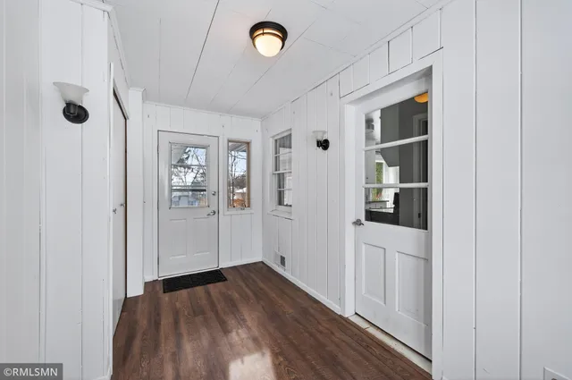 $374,900 | 1084 Edgewater Avenue, Shoreview, MN 55126