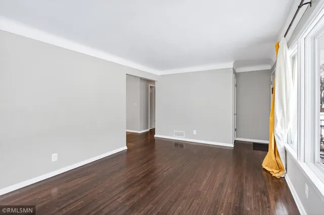 $374,900 | 1084 Edgewater Avenue, Shoreview, MN 55126