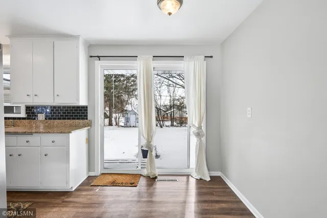 $374,900 | 1084 Edgewater Avenue, Shoreview, MN 55126