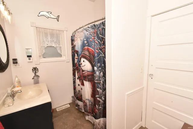 $164,900 | 403 East 4th Street, Fowler, IN 47944