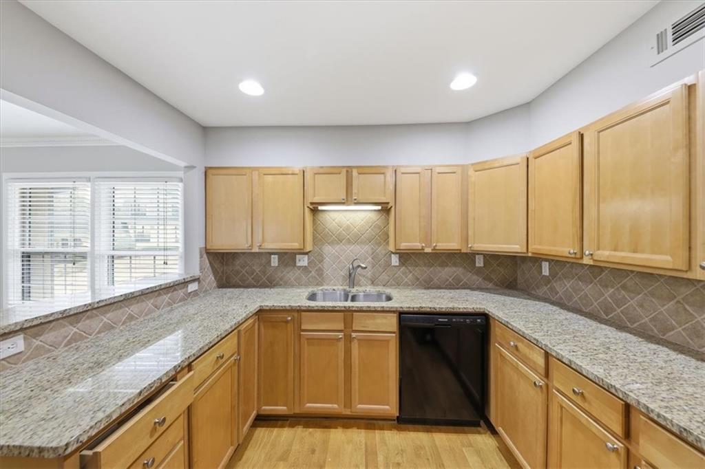 54 La Rue Place Northwest Atlanta, GA 30327 - Photo 7 of 36