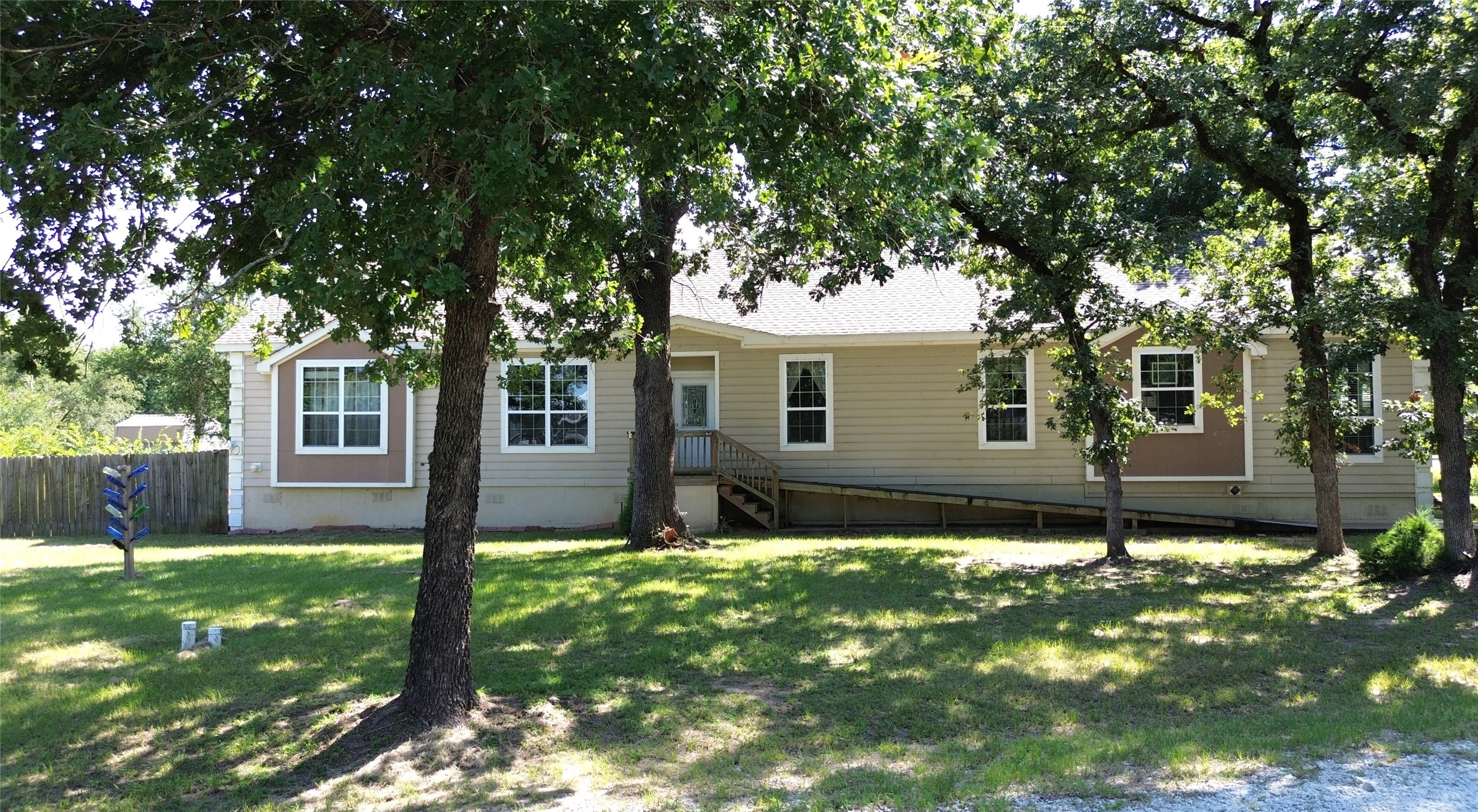 19989 Post Oak Loop Thornton, TX 76687 - Photo 1 of 38 Front of Home