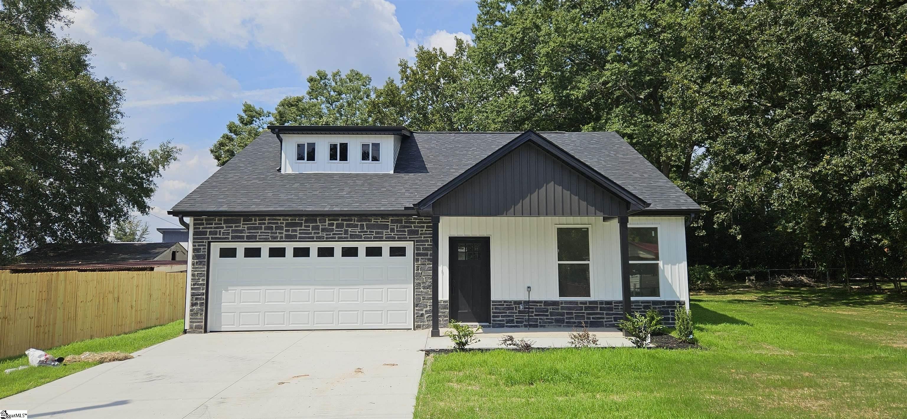 115 State Rd S-42-2913 Roebuck, SC 29376 - Photo 1 of 9 Gallery Image 1