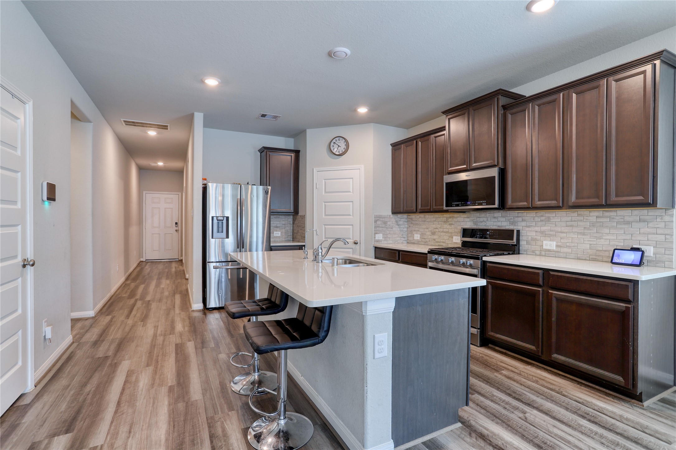 830 Modesto Drive Rosharon, TX 77583 - Photo 4 of 11