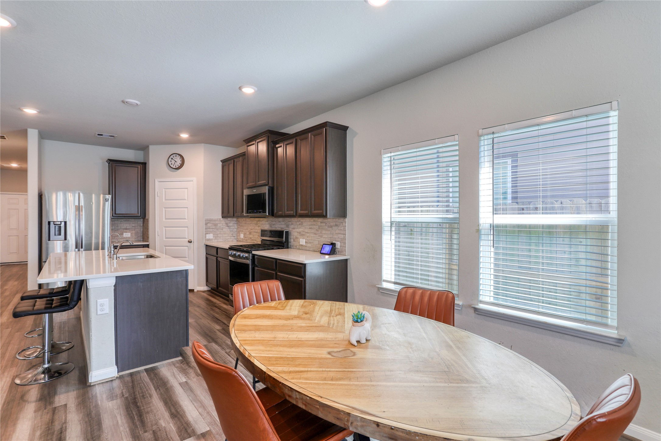 830 Modesto Drive Rosharon, TX 77583 - Photo 8 of 11