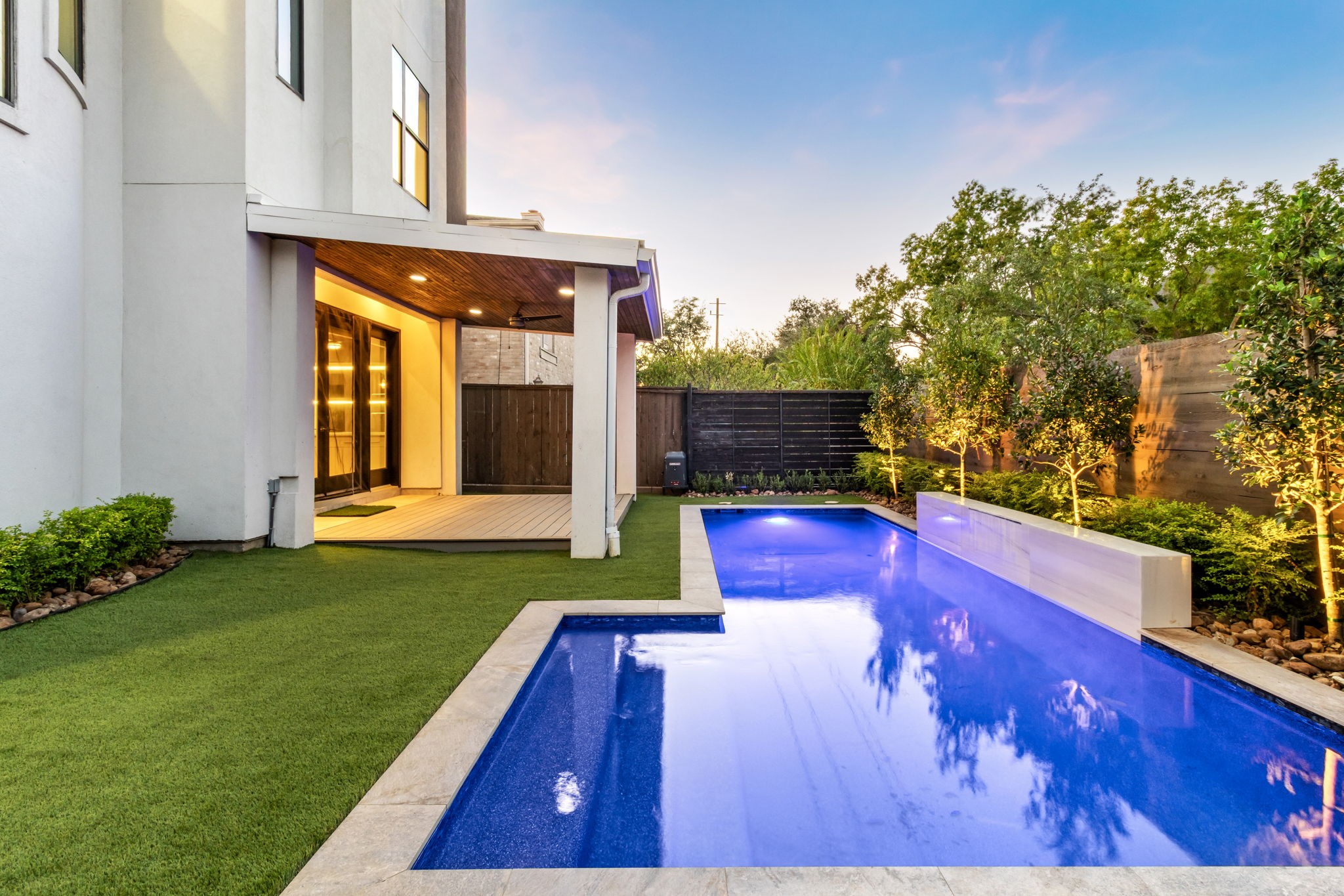 6011 Burgoyne Road, Unit A Houston, TX 77057 - Photo 18 of 46 Landmark custom pool