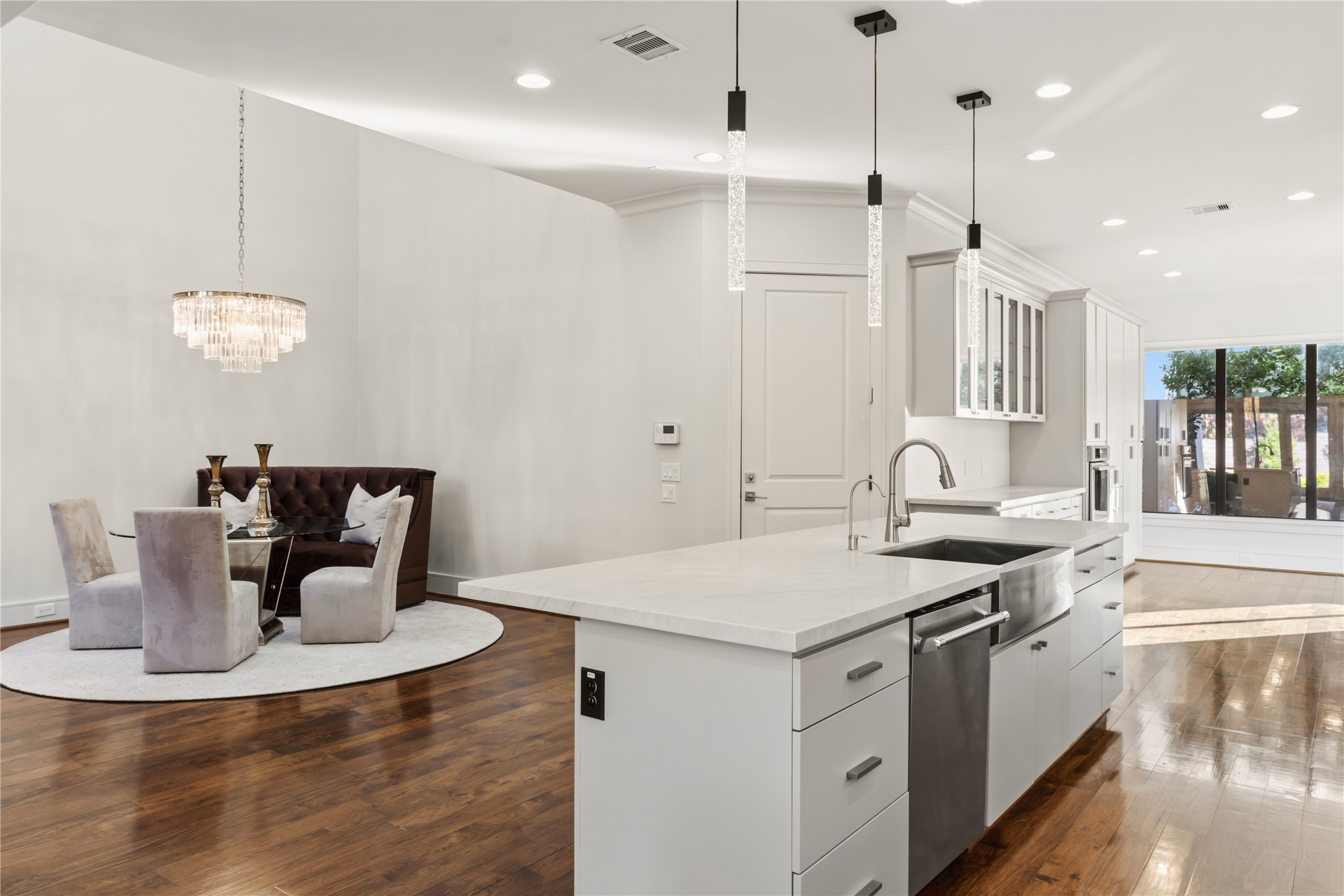 6011 Burgoyne Road, Unit A Houston, TX 77057 - Photo 6 of 46 Kitchen/Dining