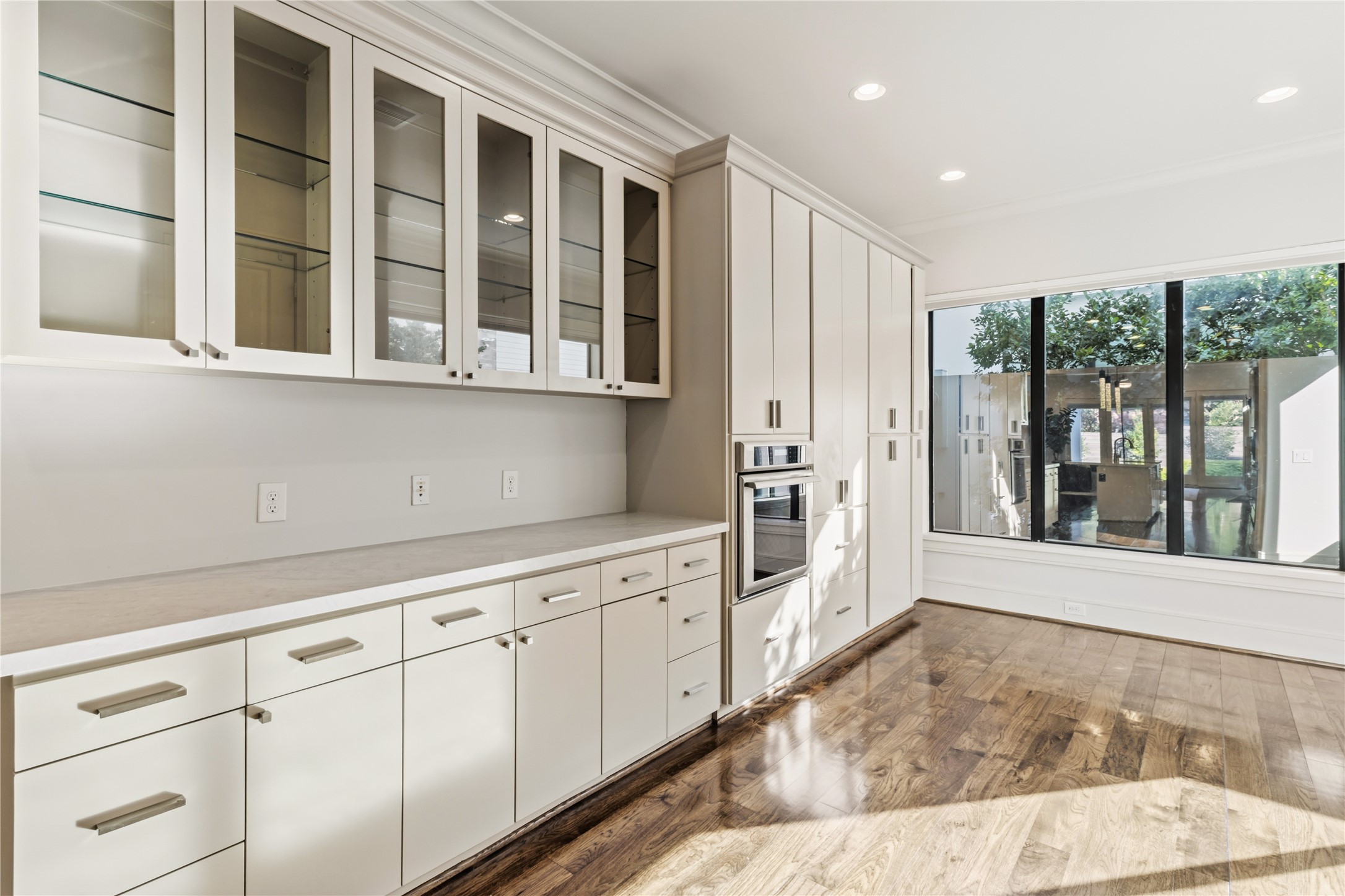 6011 Burgoyne Road, Unit A Houston, TX 77057 - Photo 8 of 46 Breakfast area