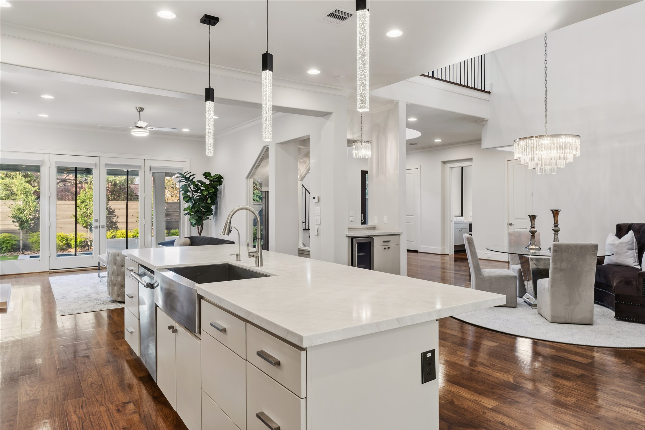 6011 Burgoyne Road, Unit A Houston, TX 77057 - Photo 10 of 46 Kitchen/Dining