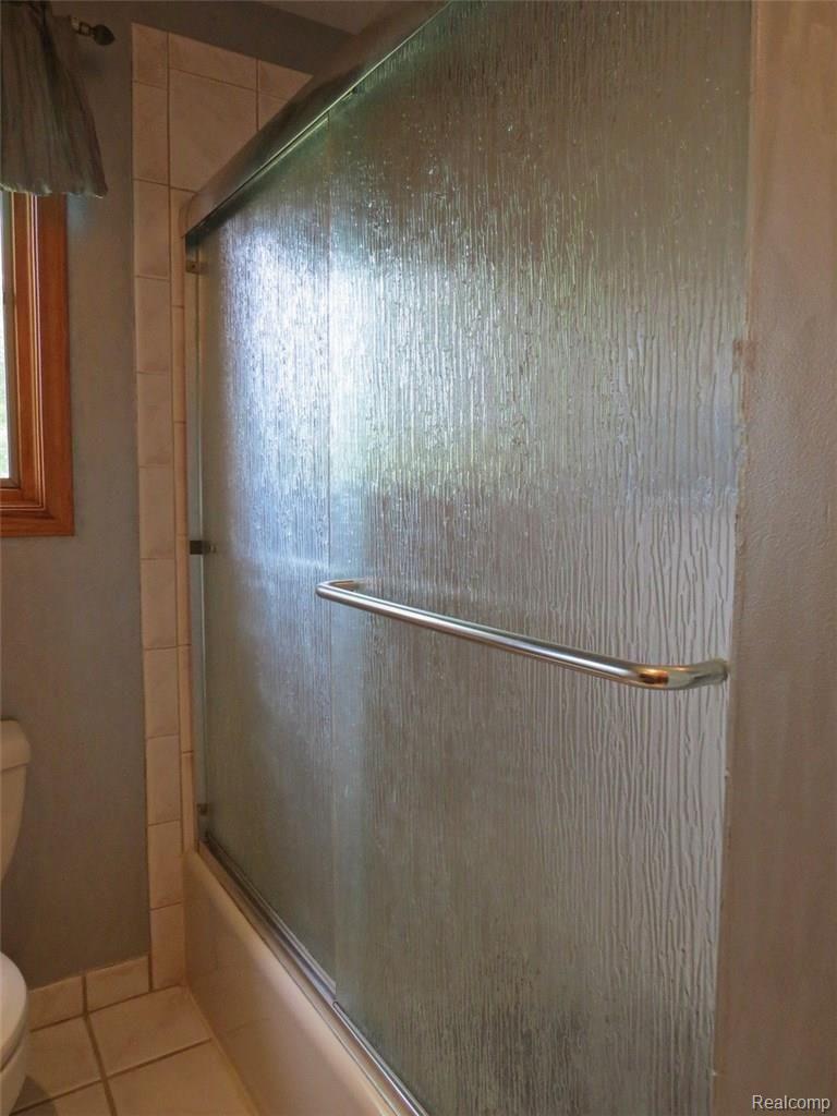 942 South Kern Road Fowlerville, MI 48836 - Photo 38 of 77 06-IMG_3698.JPG