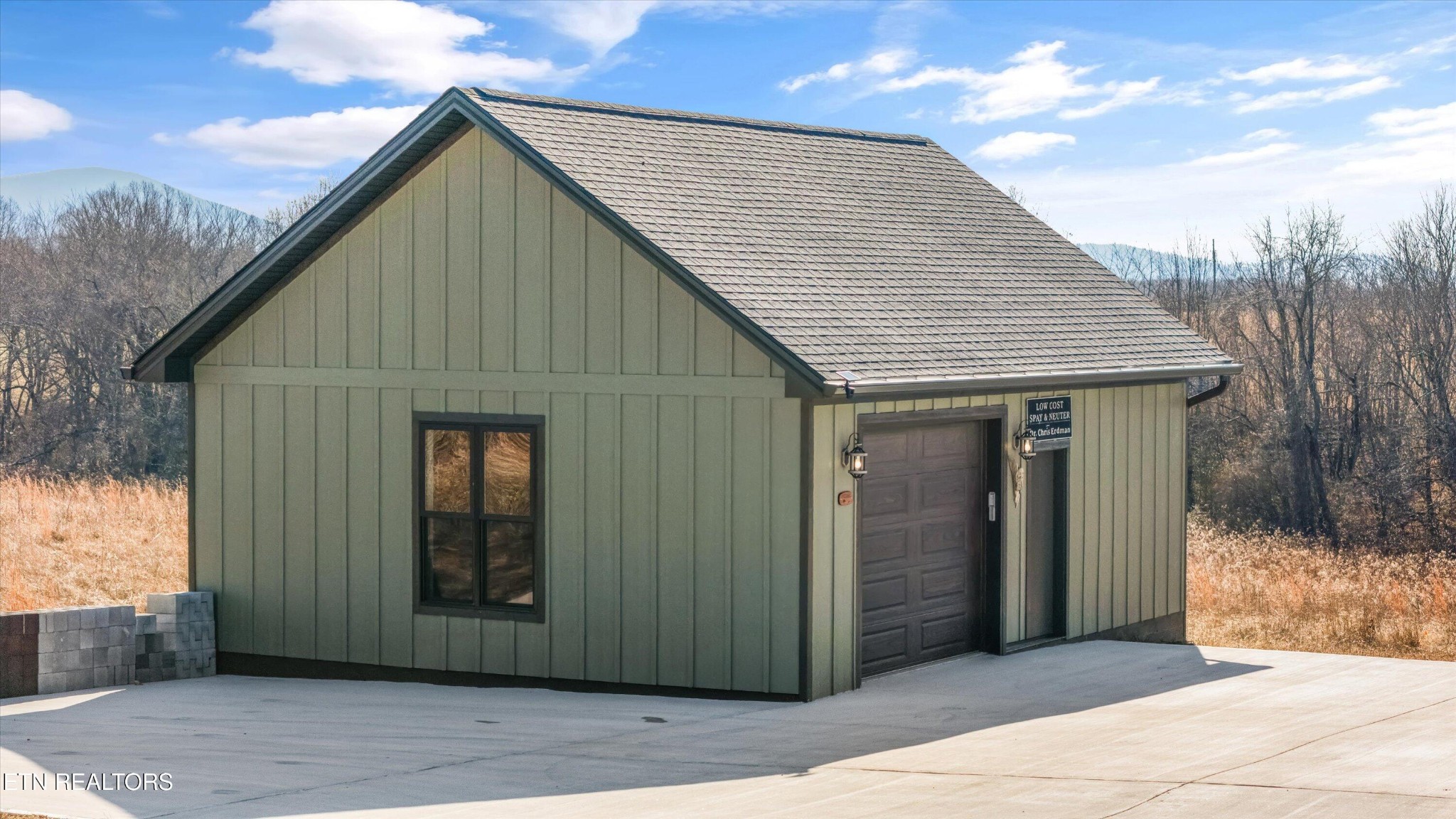 1150 Hillendale Road Crossville, TN 38572 - Photo 35 of 42 a view of backyard of house