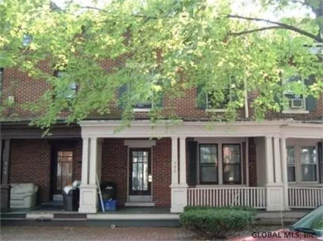 $1,395 | 566 Park Avenue, Unit 2, Albany, NY 12208