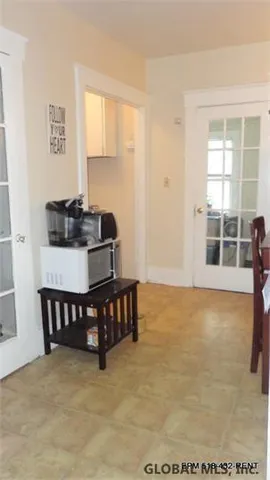 $1,395 | 566 Park Avenue, Unit 2, Albany, NY 12208