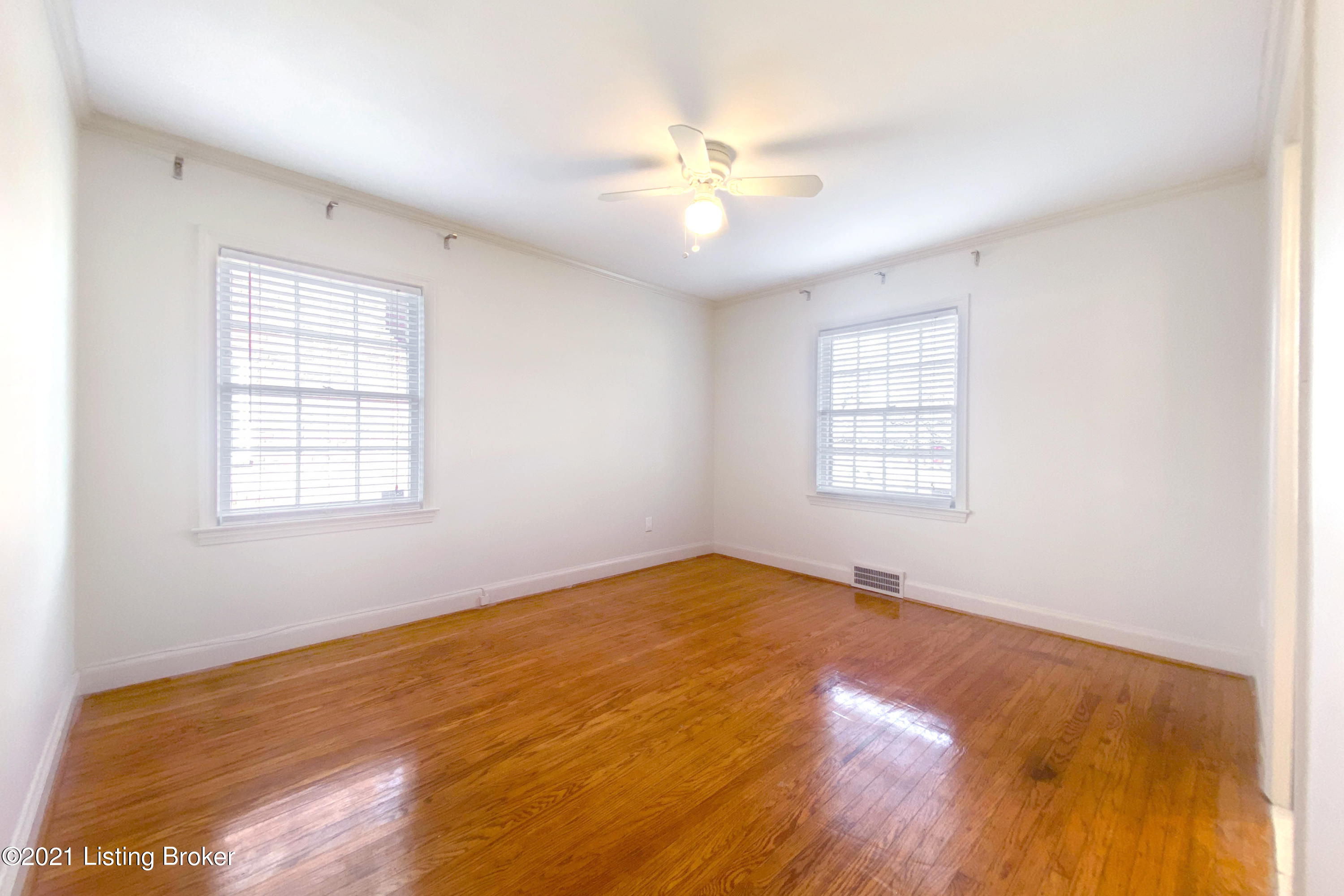 312 Sprite Road Louisville, KY 40207 - Photo 18 of 25 IMG_2447-2