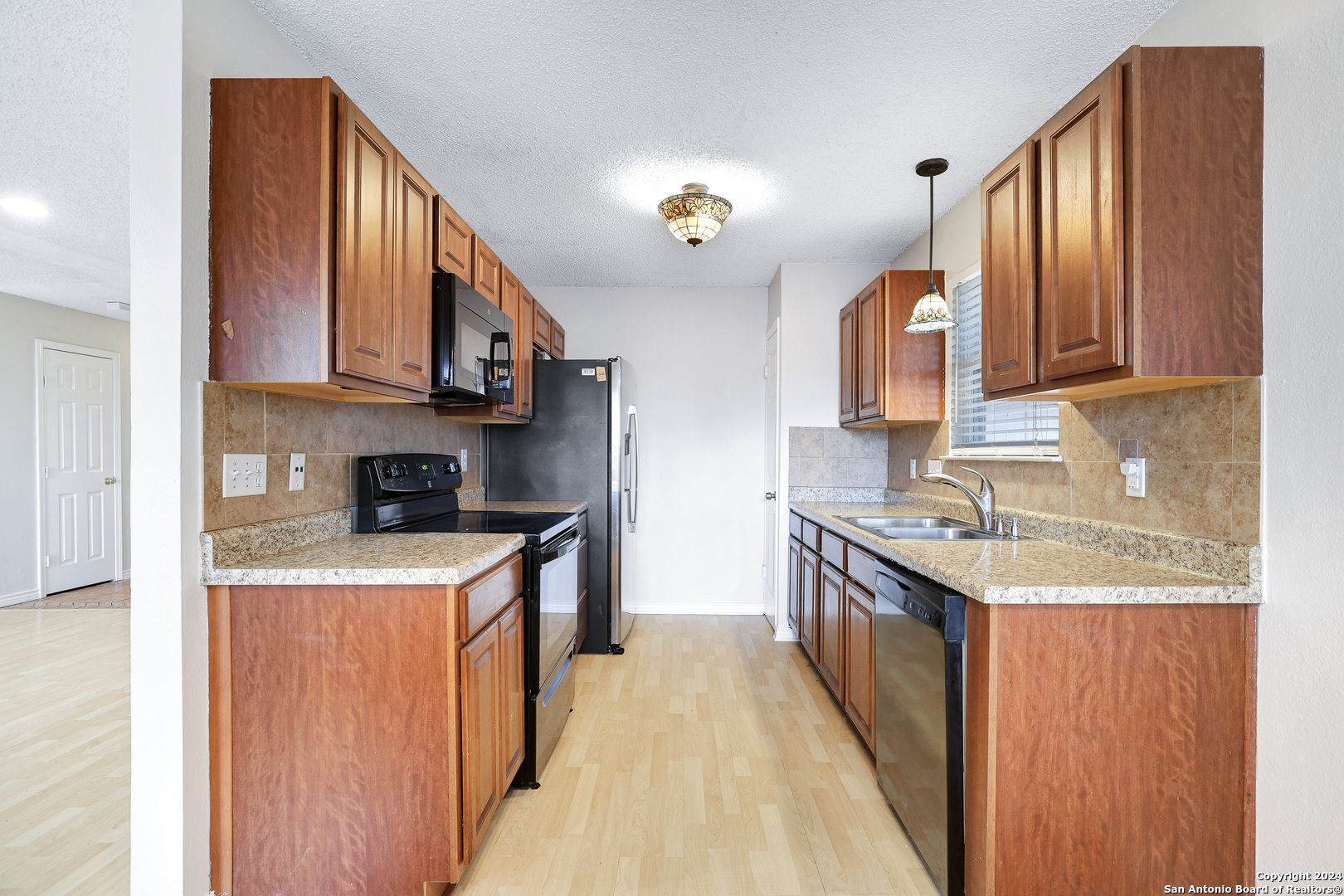 9262 Ridge Branch San Antonio, TX 78250 - Photo 5 of 13
