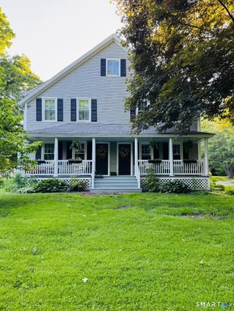 $419,900 | 34 Woodstock Road, Pomfret, CT 06259