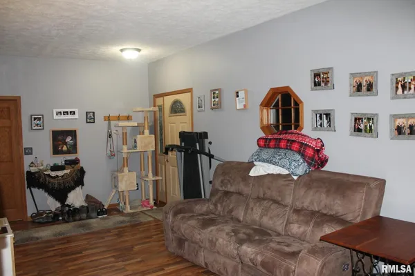 $117,500 | 321 West South Street, Cambridge, IL 61238