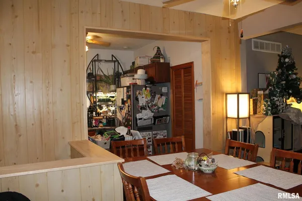 $114,900 | 321 West South Street, Cambridge, IL 61238