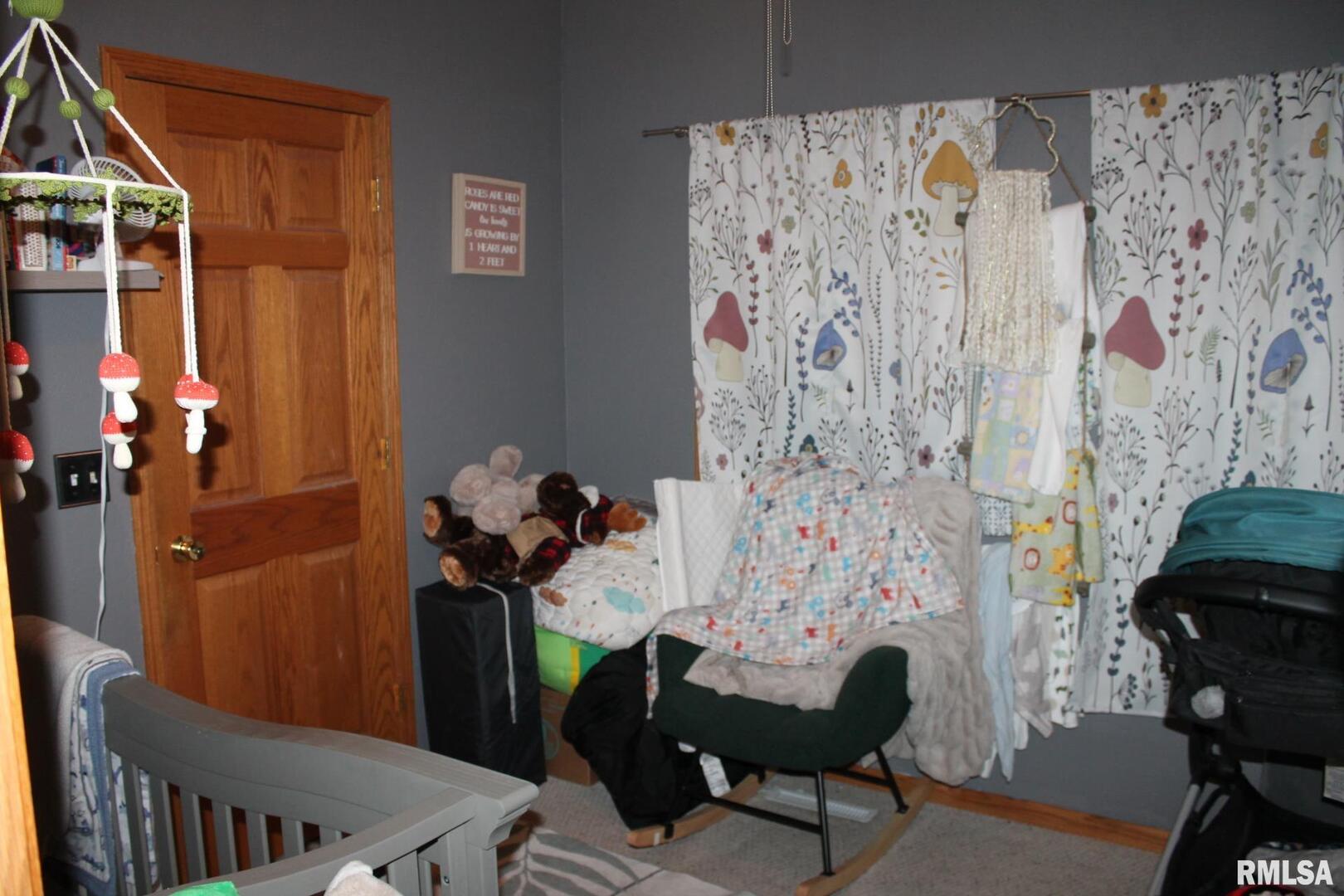 321 West South Street Cambridge, IL 61238 - Photo 18 of 26 a view of a interior of house