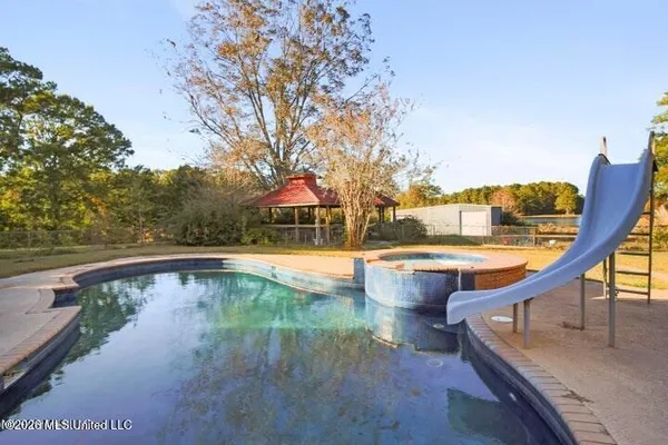 $870,000 | 2655 Highway 43 South, Picayune, MS 39466