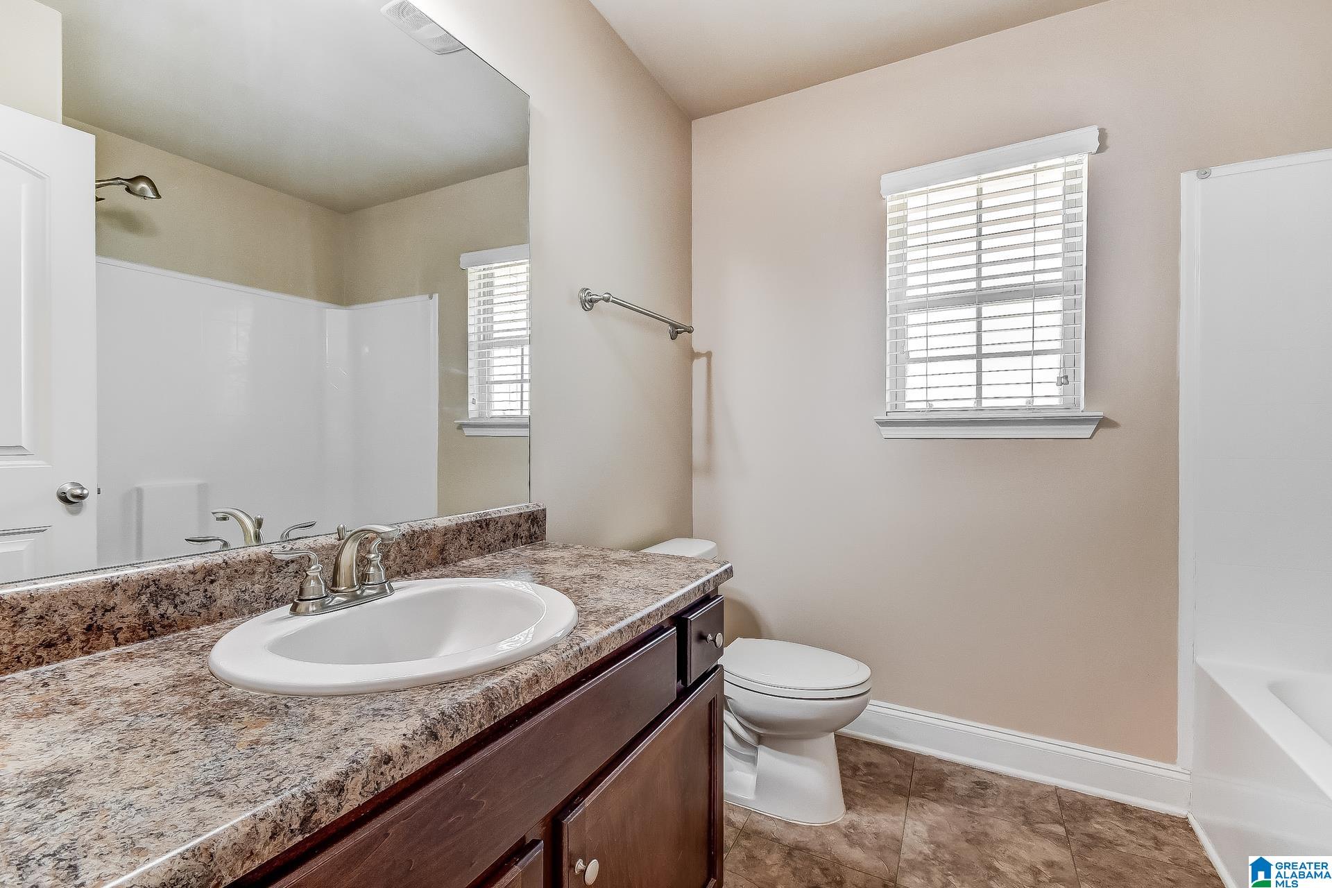 313 Golden Meadows Place Alabaster, AL 35007 - Photo 14 of 16