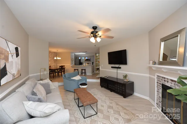 $1,300 | 18801 Nautical Drive, Unit 202, Cornelius, NC 28031