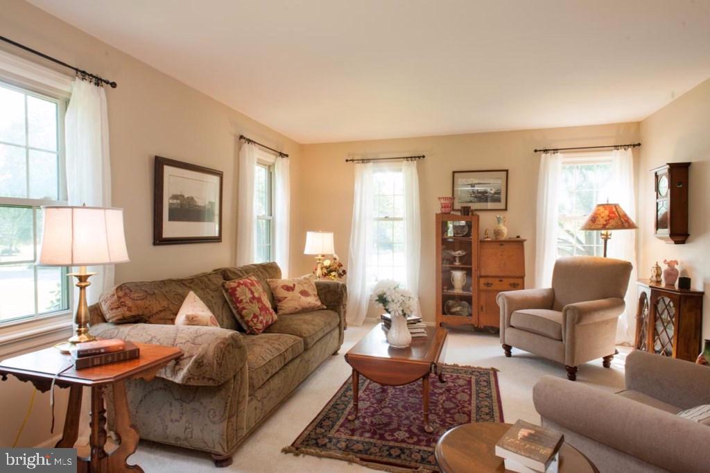 345 North Farm Drive Lititz, PA 17543 - Photo 8 of 32 Gallery Image 8