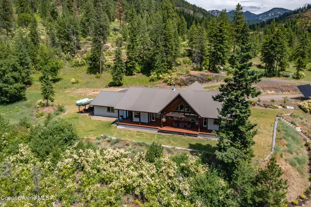 $2,250,000 | 1010 Mc Quade Gulch Drive, Clark Fork, ID 83811