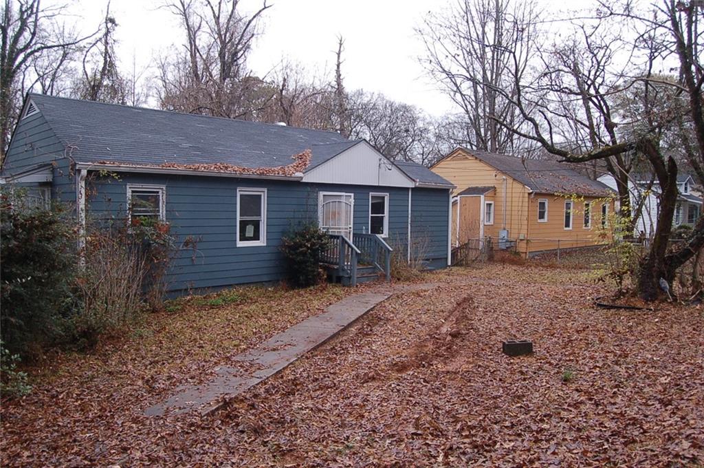 172 Meador Way Southeast Atlanta, GA 30315 - Photo 2 of 18