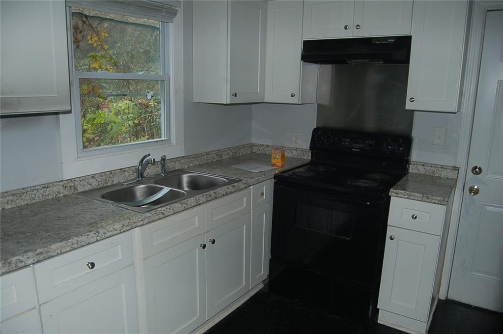 172 Meador Way Southeast Atlanta, GA 30315 - Photo 7 of 18