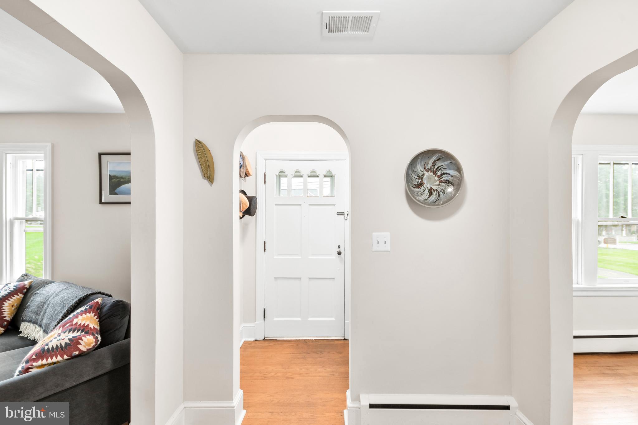 616 West Patrick Street Frederick, MD 21701 - Photo 2 of 81 Entry way