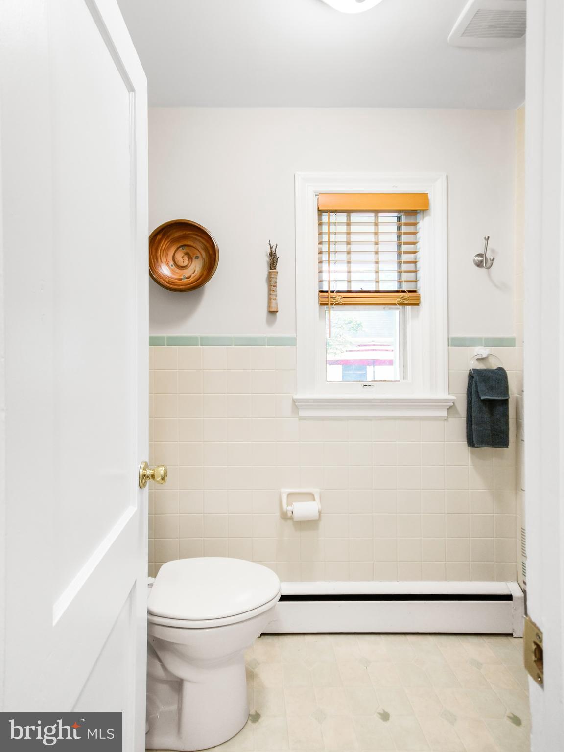 616 West Patrick Street Frederick, MD 21701 - Photo 34 of 81 main level full bath