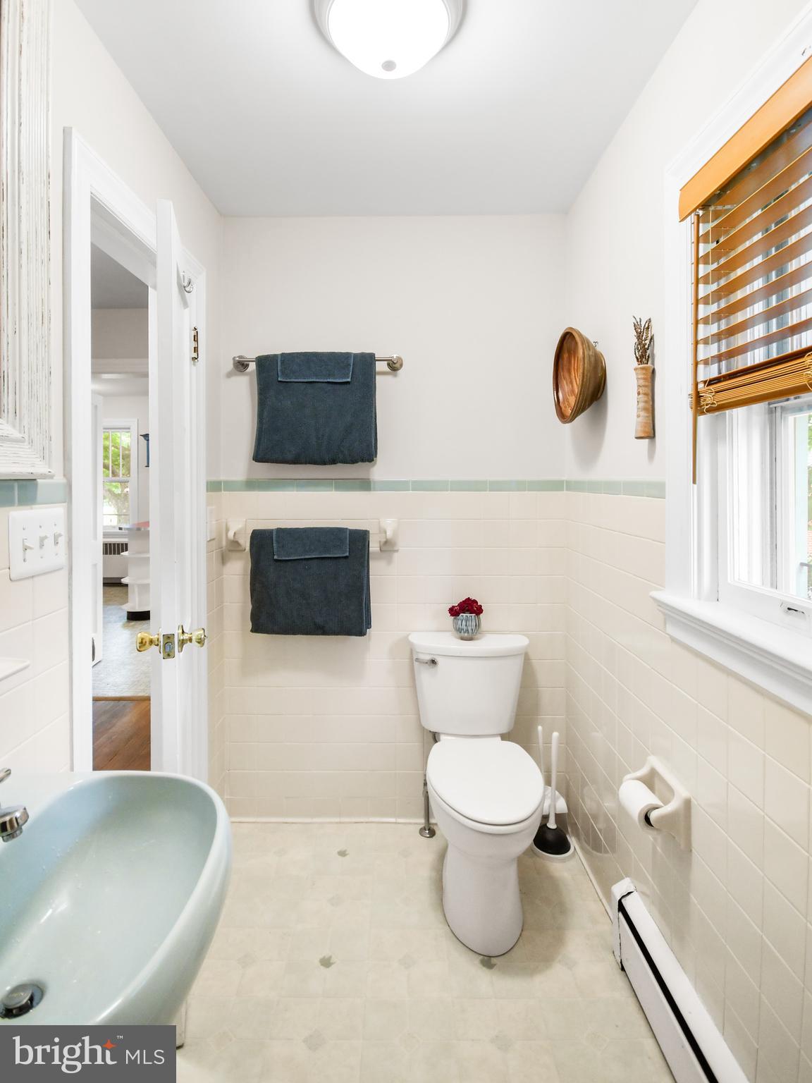 616 West Patrick Street Frederick, MD 21701 - Photo 36 of 81 main level full bath