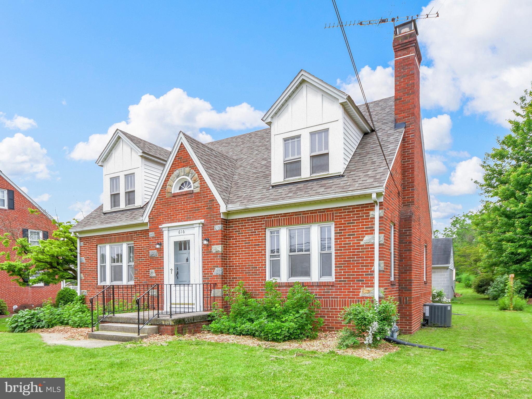 616 West Patrick Street Frederick, MD 21701 - Photo 72 of 81 Love the dormers