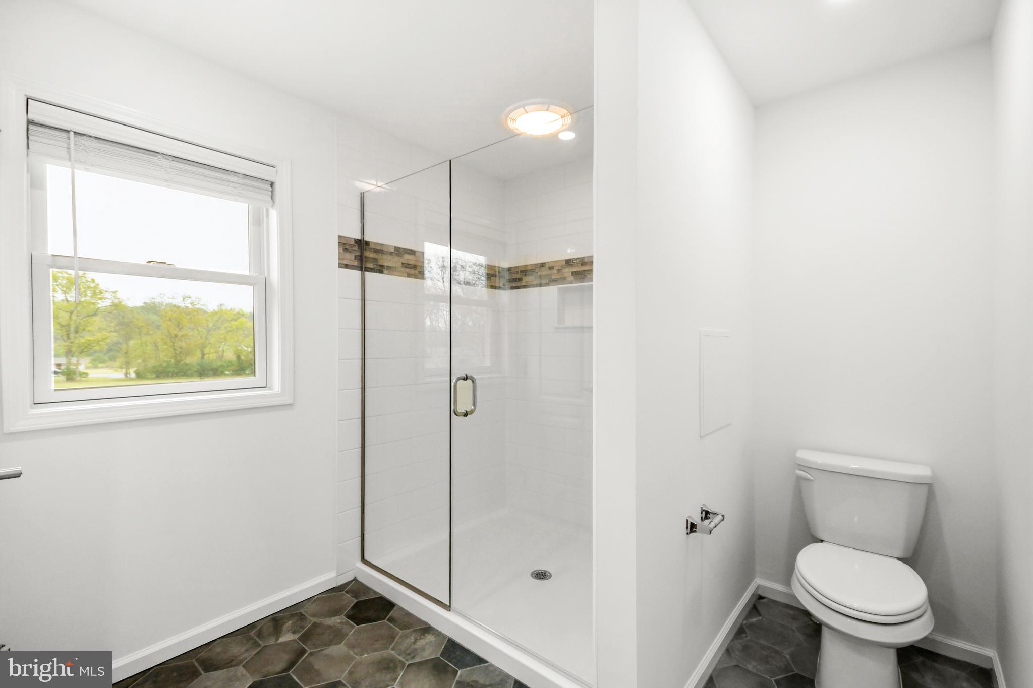 9508 Stottlemyer Road Boonsboro, MD 21713 - Photo 24 of 34 Primary oversized shower