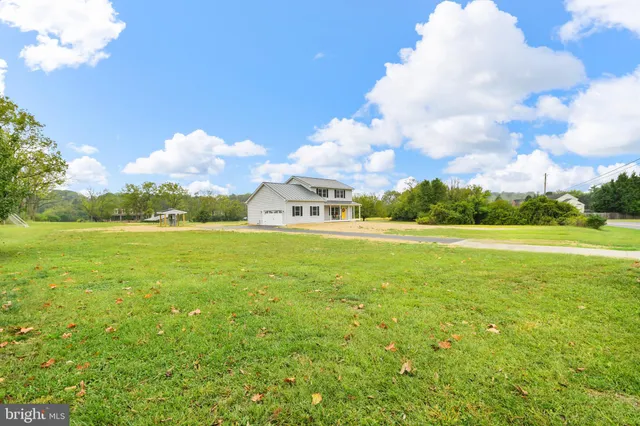 a view of an ocean view
