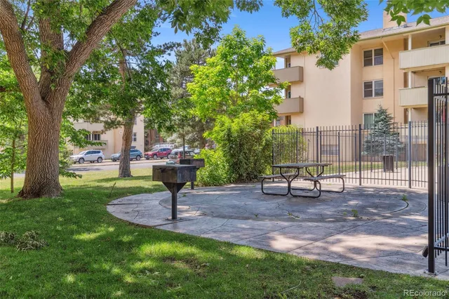 $324,000 | 3035 Oneal Parkway, Unit 37V, Boulder, CO 80301
