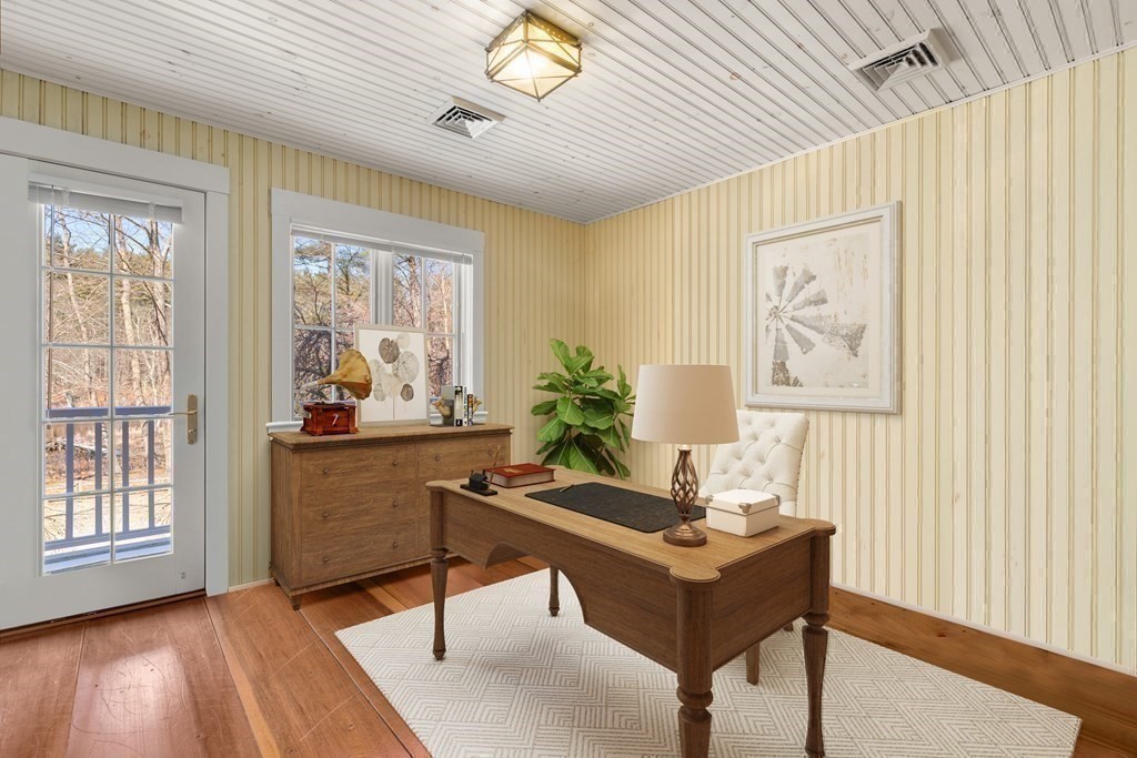 9 Lantern Lane Natick, MA 01760 - Photo 25 of 42 a workspace with furniture and window