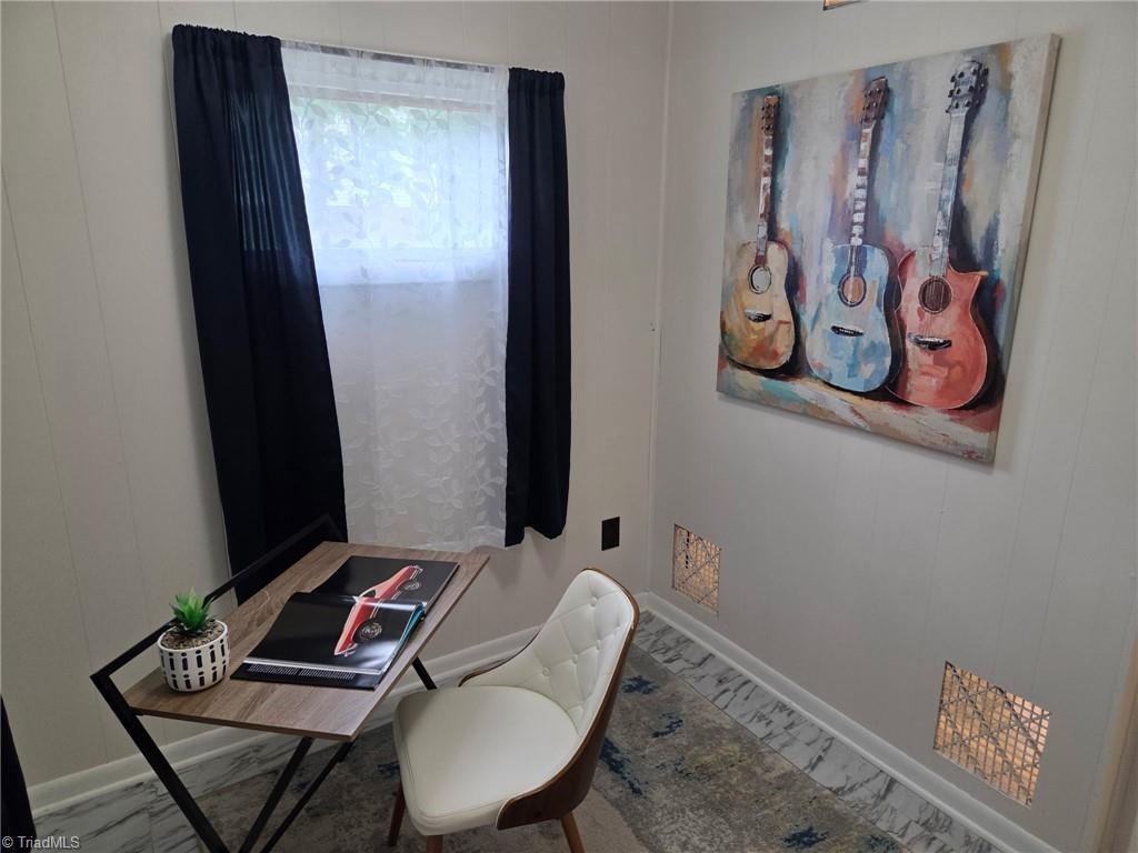 999 Ben Lee Road Thomasville, NC 27360 - Photo 15 of 24