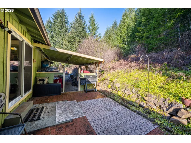 $675,000 | 94671 Johnson Road, Marcola, OR 97454