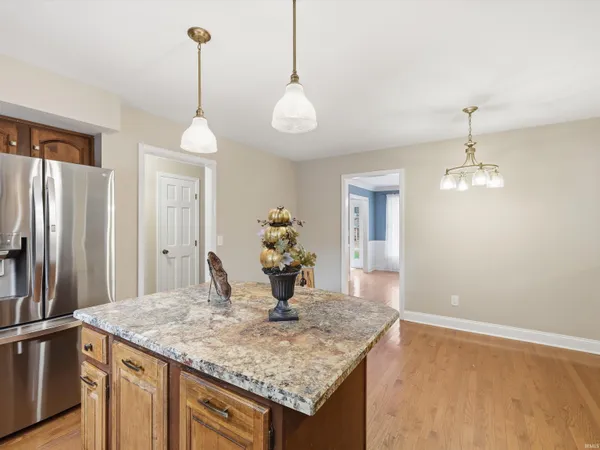 $500,000 | 8855 Hickory Lane, Newburgh, IN 47630