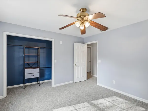 $500,000 | 8855 Hickory Lane, Newburgh, IN 47630