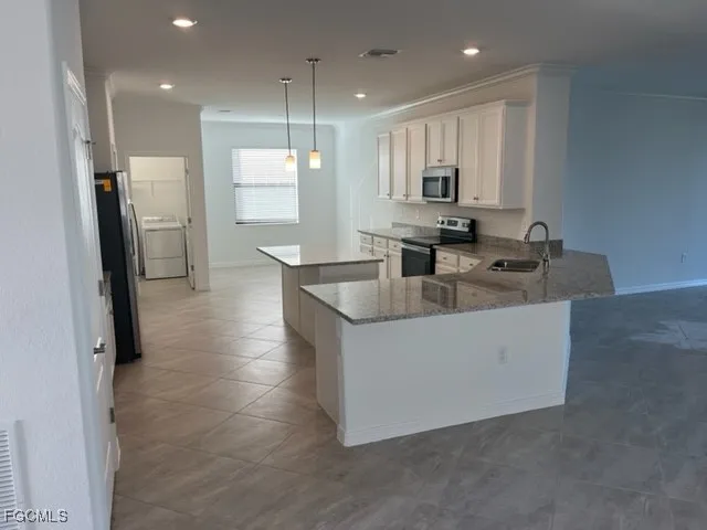 $2,450 | 14625 Libros Court, Fort Myers, FL 33905